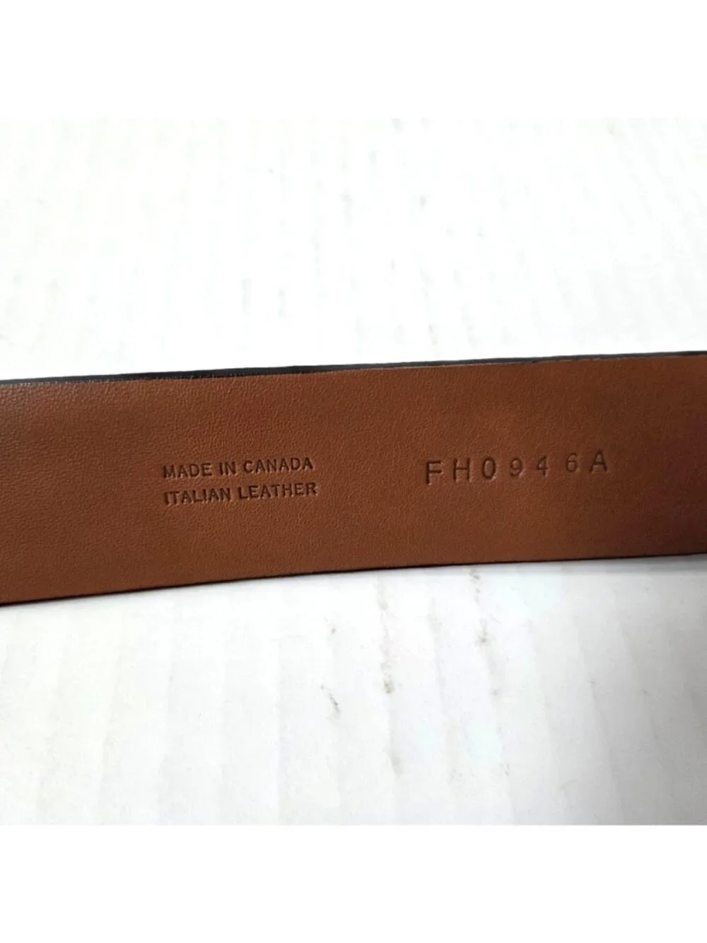 Saks Fifth Avenue Belt Mens 40 Black Italian Embossed Leather Gunmetal Buckle